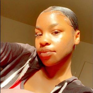 Meet your Posher, Zyhre